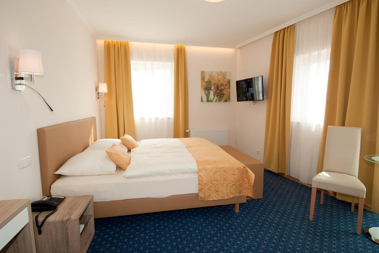 Hotel Biedermeier Hof Schärding Exteriér fotografie